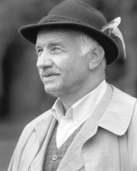 Armin Mueller Stahl