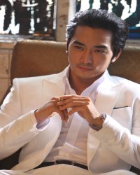 Seung heon Song