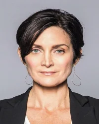 Carrie Anne Moss