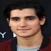 Henry Zaga